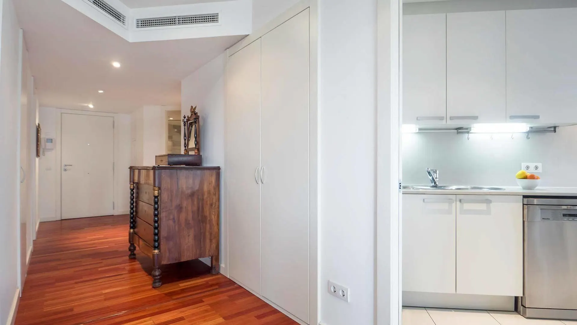 Rent Top Apartments Beach-Diagonal Mar Barcelona