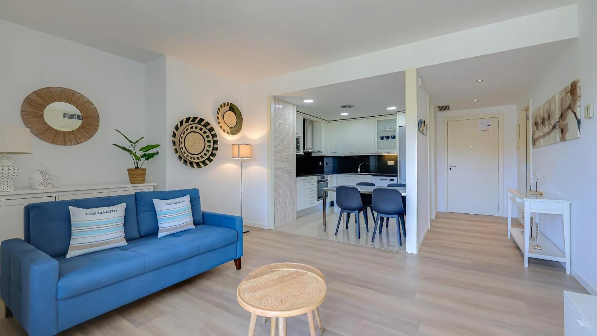 Rent Top Apartments Beach-Diagonal Mar Barcelona 0*,